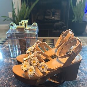 Daisy Embellished Tan Sandals